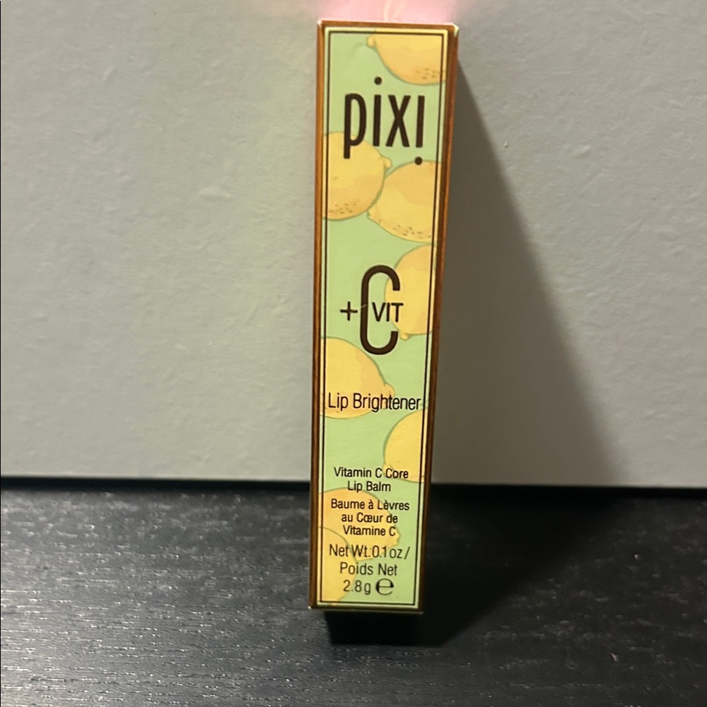 Pixi +C Vit Lip Brightener - Elegant Gold and Soft Green